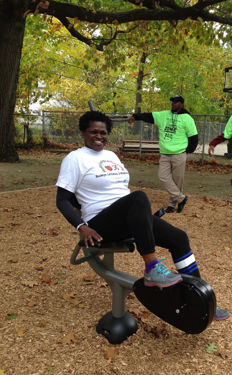 2015_10_24__photo_of_east_end_neighborhood_house_fitness_zone_during_move_w_community_walk_1.jpg