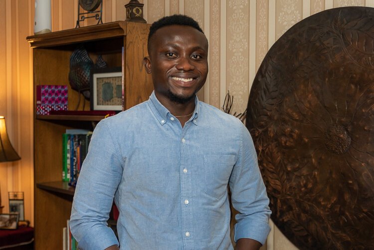 <span class="content-image-text">Kwame Botchway, Global Shapers Cleveland Hub curator</span>