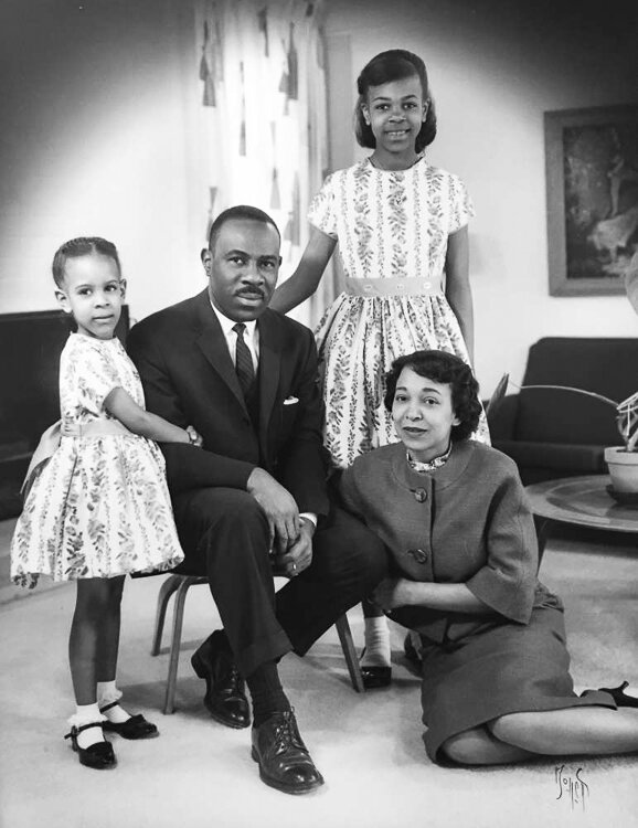 <span class="content-image-text">Robert and Leatrice Madison, with daughters Juliette and Jeanne, circa 1963</span>