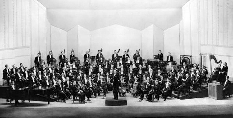 <span class="content-image-text">Cleveland Orchestra, 1946</span>