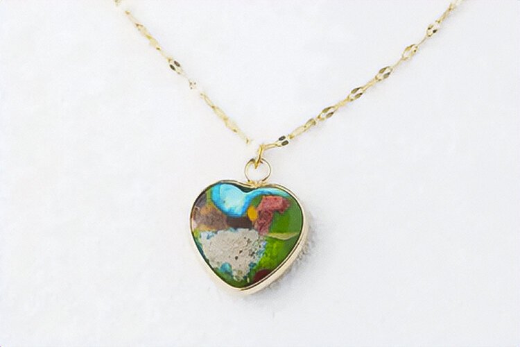 These beautiful pieces from Starfish Project at One World Shop help exploited women in Asia