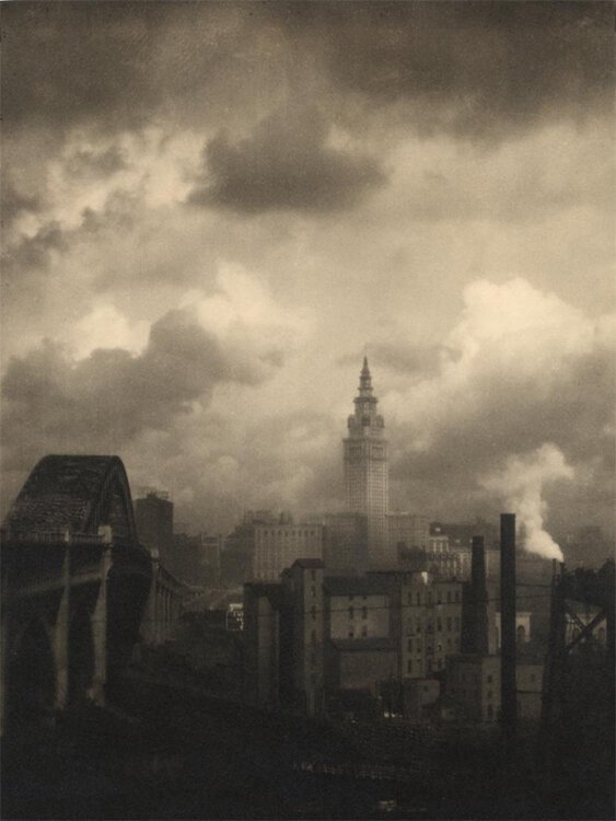 <span class="content-image-text">Terminal Tower 1928</span>