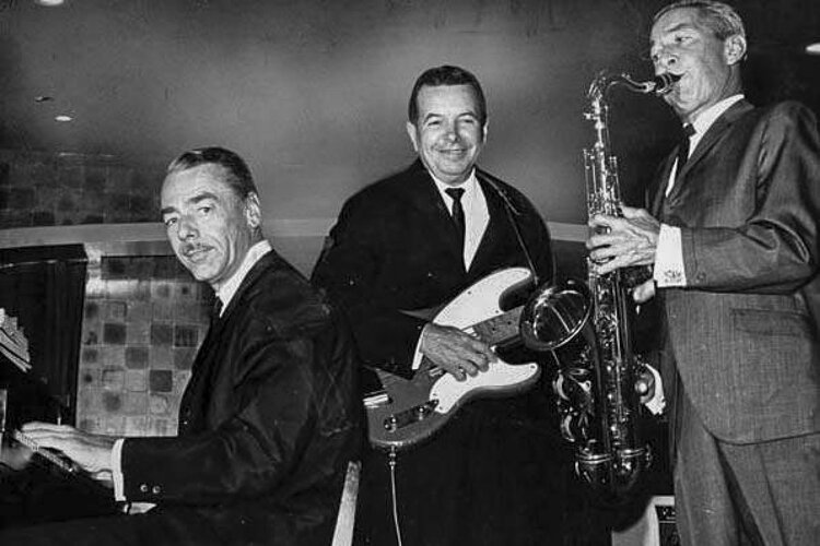 <span class="content-image-text">Original members of the Bob Crosby Band playing at Theatrical Grill in 1963</span>