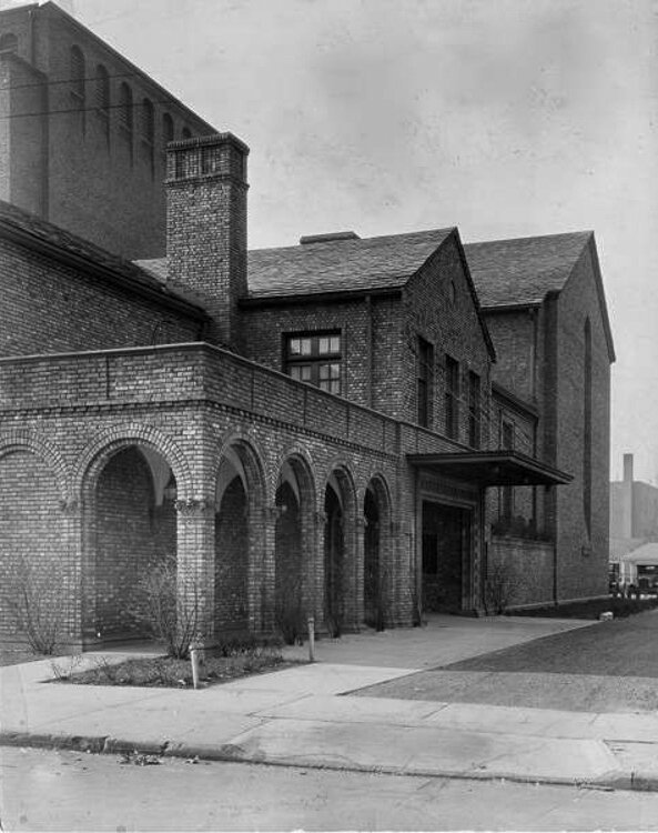 <span class="content-image-text">The Cleveland Play House complex as built in 1927 with the Brooks Theater in the foreground complex as built in 1927 with the Brooks Theater in the foreground</span>