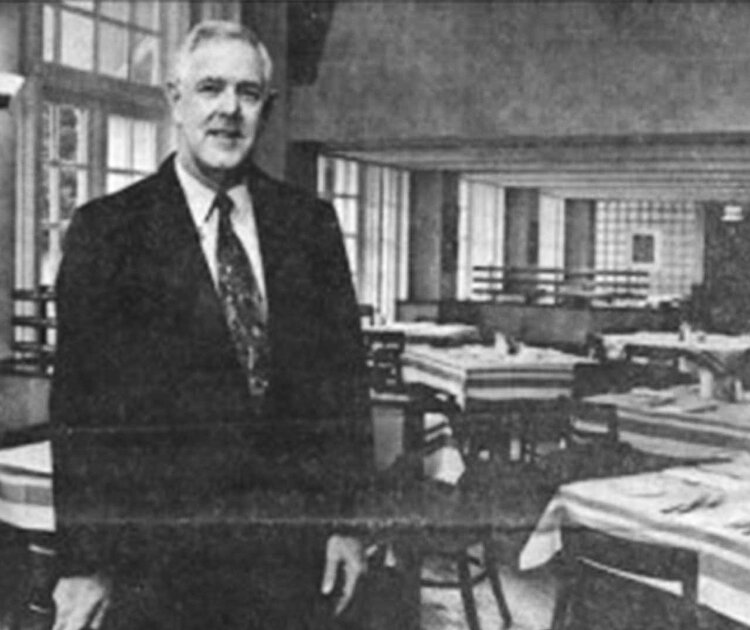 In 1972, Don Strang and company launched Don’s Lighthouse Inn here to fabulous reviews and soon became known throughout the city as the place for the freshest seafood, best steaks and generous drinks.