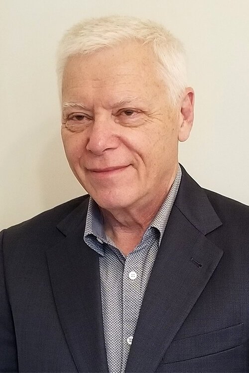 <span class="content-image-text">Robert Cohen, co-chair of the nonprofit business-centered SCORE Cleveland</span>