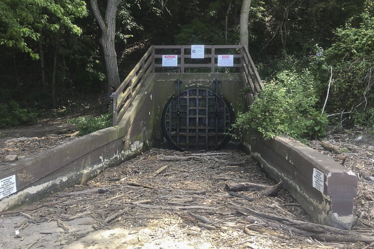Emergency sewer overflow, west end of Edgewater Beach.