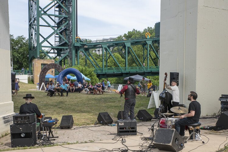 Lost State of Franklin performing at River Rally