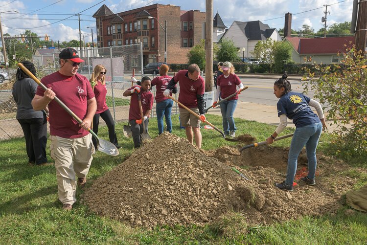 Project UP Community Planting Day – Boise Paper and Avery Dennison partnering with the Arbor Day Foundation to revitalize the Breakthrough School grounds and plant 30 trees and shrubs