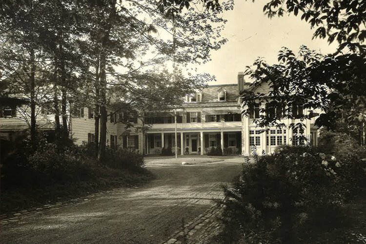 Frances Payne Bolton’s Lyndhurst home, Franchester, a colonial revival house on 110 acres with construction begining in 1914 and completed in 1917.