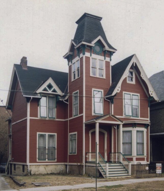 <span class="content-image-text">The Spitzer-Dempsey House in 1995 at 2830 Franklin Boulevard was built in 1879 for C. M. Spitzer, a Cleveland banker.</span>