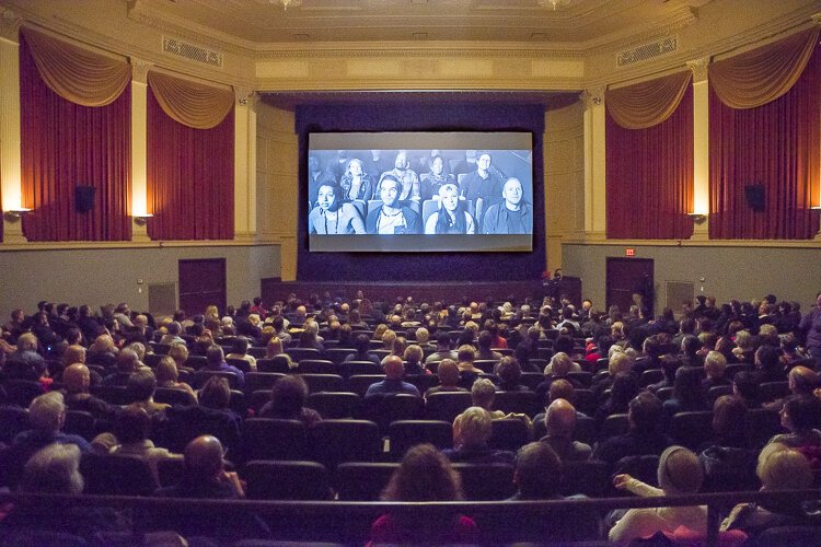 <span class="content-image-text">Capitol Theater interior</span>