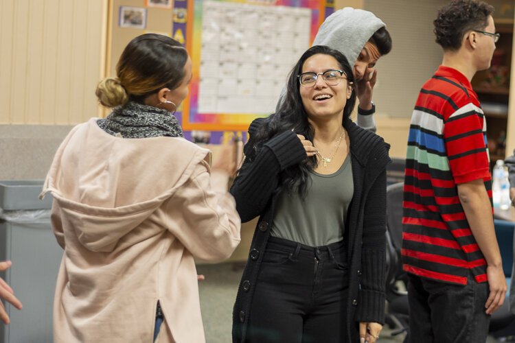 Maralisse Cedres and Kiara Muñiz during a Lideres Avanzando session at Esperanza