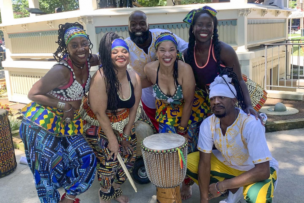 •	Mojuba! Dance Collective