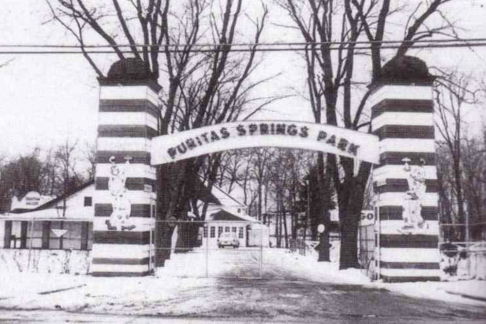 The main gate of Puritas Springs Park