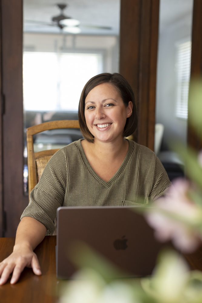 Midpractical Modern is all about sharing inspiring and entertaining content that shows how to “live in the middle”.