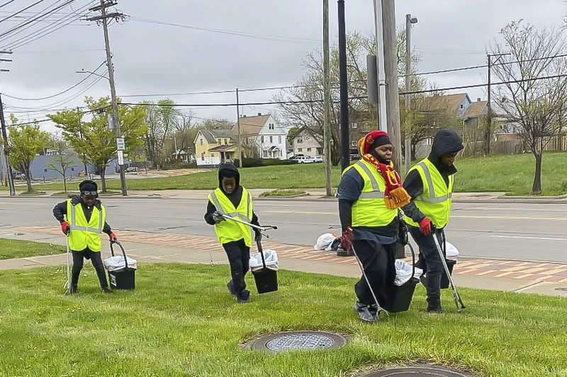 Clean and Beautiful Cleveland Block2Block community advocacy team