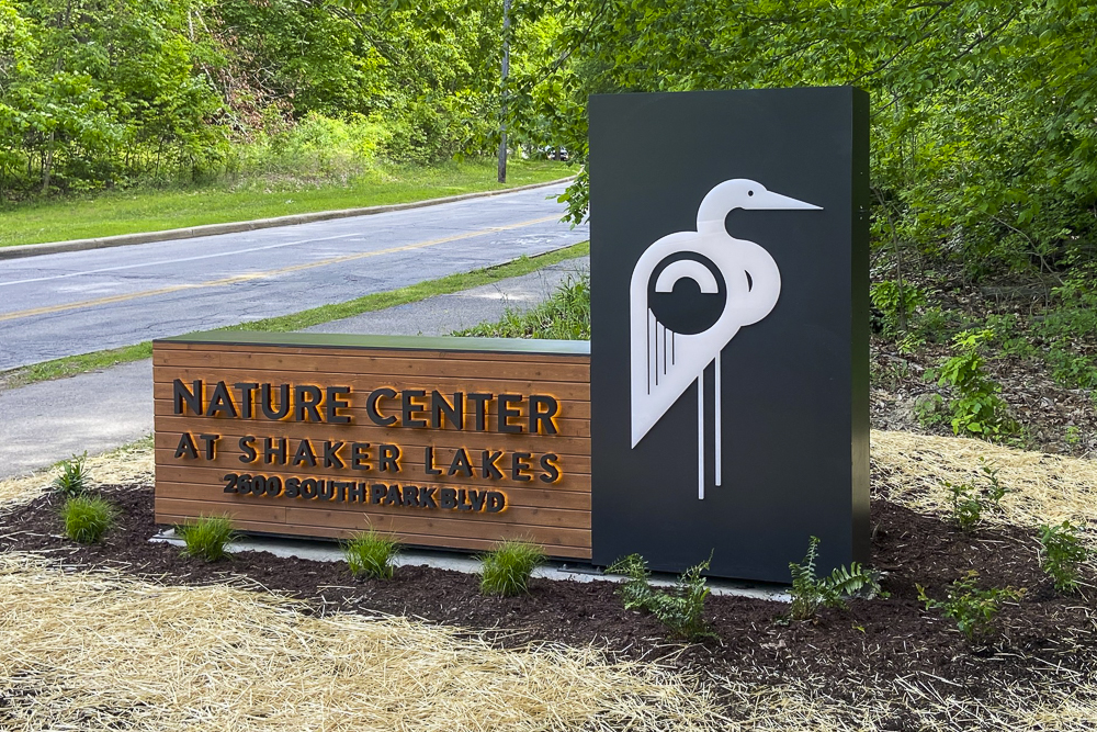 nature_center_at_shaker_lakes-sign.JPG