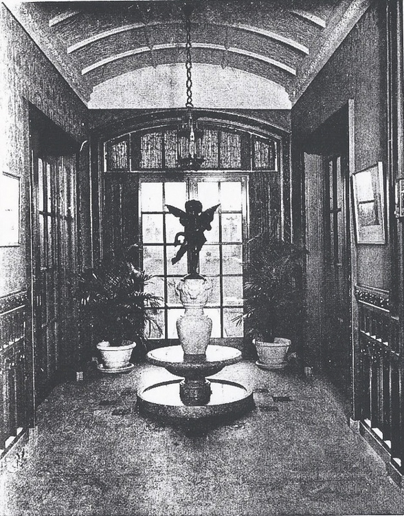 Longwood first floor gallery featured a bronze replica of Verrocchio's famous little fountain in the Palazzo Vecchio in Florence