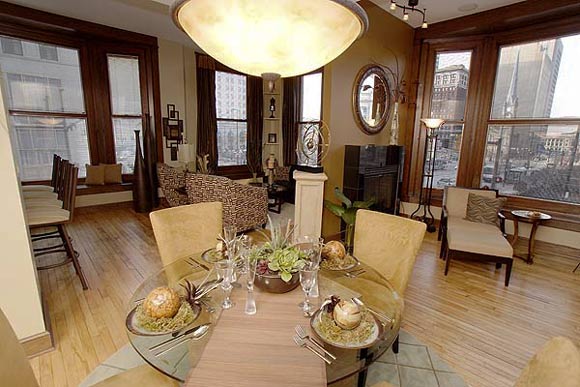 Dining---Unit-200.jpg