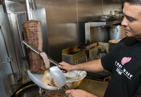 Slicing Döner - Anatolia Cafe