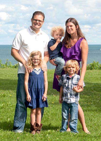 Ashley Taseff with husband Damon and children Alta, Mather  and Case - photo Adam Taseff