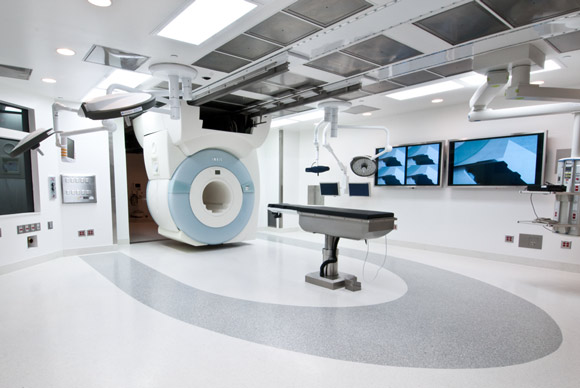 cleveland-clinic_interoperative-mri-2.jpg