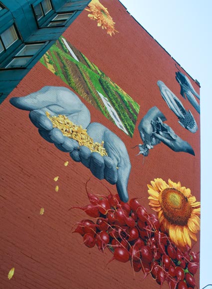 Market Square Park mural - Photo Bob Perkoski