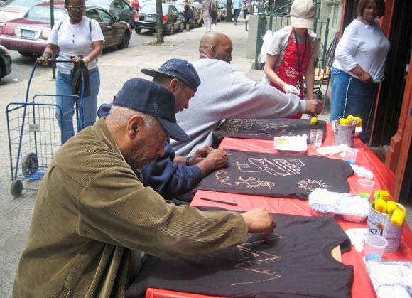 t-shirt_workshop_at_the_laundry_room_116th_st_harlem2.jpg