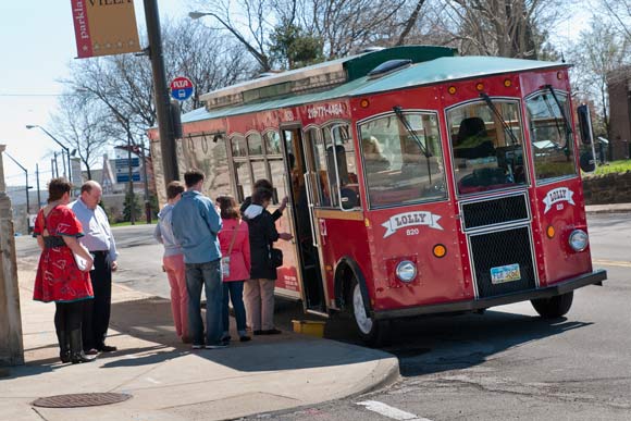 City Life tour hosted by Cleveland Neighborhood Progress