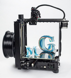 <span class="content-image-text">MakerGear 3D printer</span>