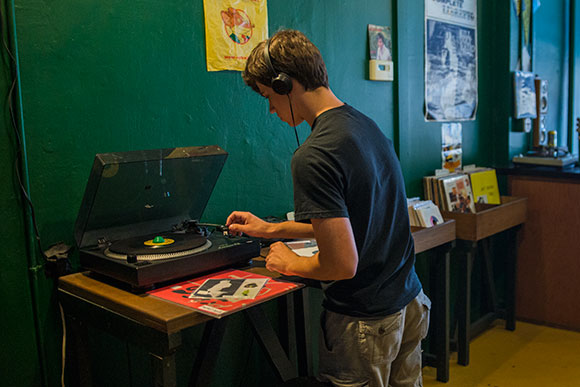 Hausfrau Record Shop