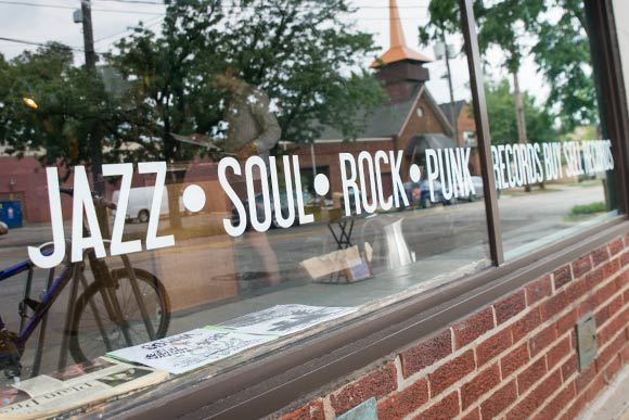 Hausfrau Record Shop