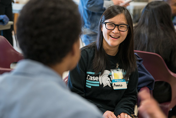 A CWRU student and Inmate discussing the course in a break out group