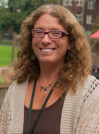 <span class="content-image-text">Lake Erie Ink founder Amy Rosenbluth</span>