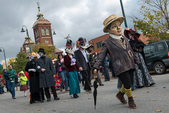 Gordon Square's Dia de Muertos celebration