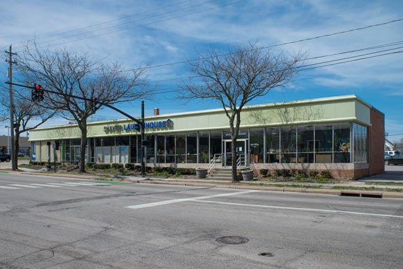 Shaker Launchouse on Lee Rd.