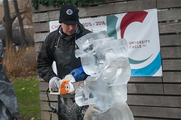 <span class="content-image-text">Ice carving at the Holiday CircleFest in University Circle</span>