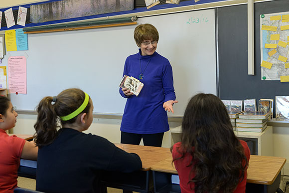 <span class="content-image-text">Helene Debelak's reading class at Birchwood School</span>