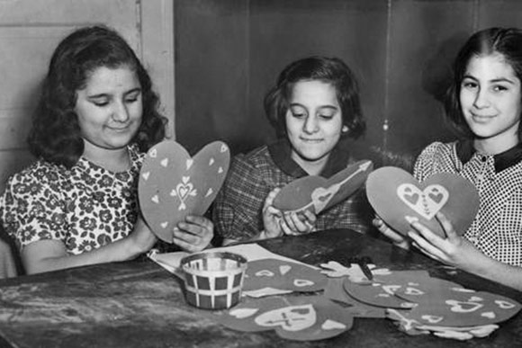 Girls making Valentines at the Alta House, 1940