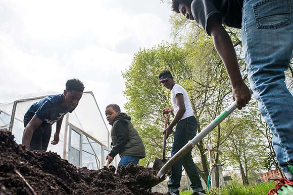 <span class="content-image-text">Tanya Holmes grandkids helping out at Ka-La Healing Garden</span>