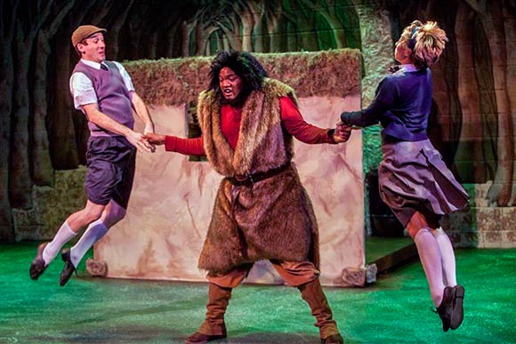 Production still from Finn McCool at Talespinner Children’s Theatre, Sept-Oct 2015