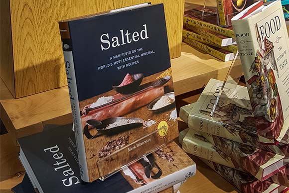 Cleveland Museum of Natural History gift shop