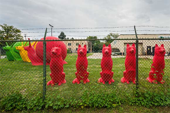 Cracking Art in Hingetown