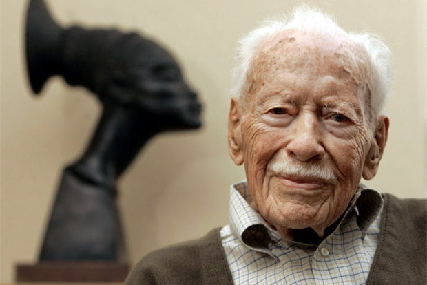 Viktor Schreckengost in his Cleveland Heights house in June, 2006, two years before his death at age 101