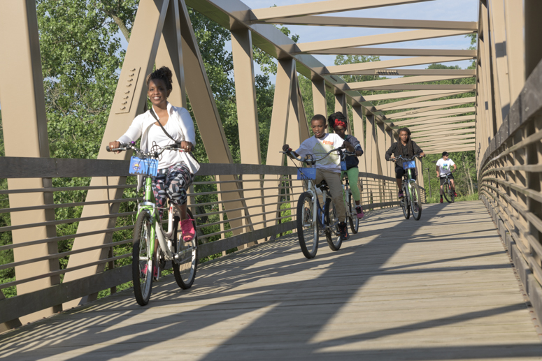 <span class="content-image-text">Rockside Road pedestrian bridge</span>