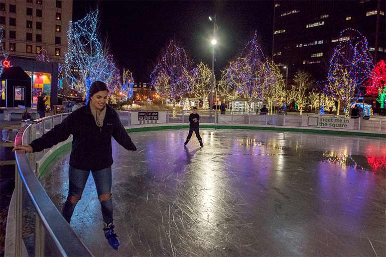 <span class="content-image-text">Cleveland Public Square</span>