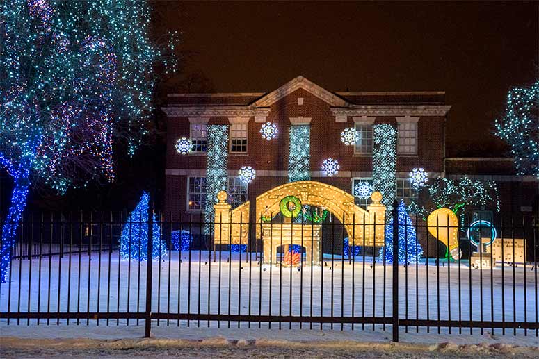 <span class="content-image-text">Nela Park Holiday Lighting Spectacular</span>
