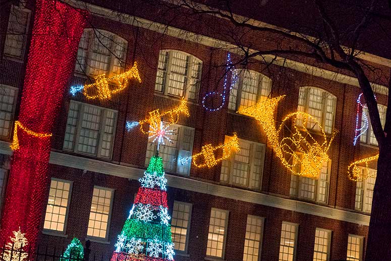 <span class="content-image-text">Nela Park Holiday Lighting Spectacular</span>