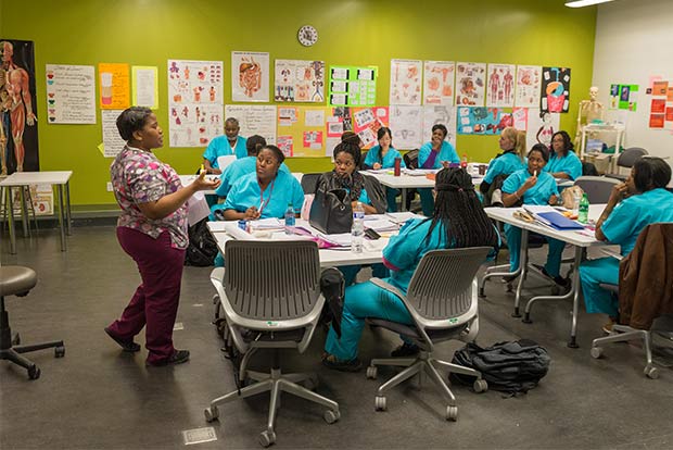 <span class="content-image-text">Phlebotomy Technician Program instructor Tenia Lee at NewBridge</span>